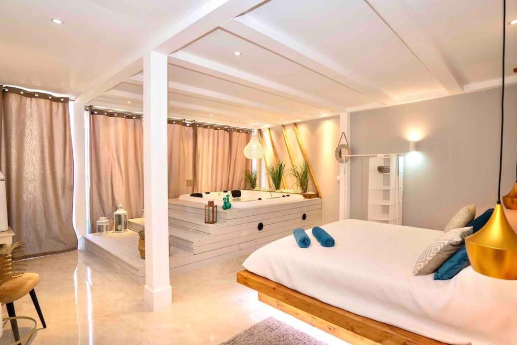 Luxuryvilla With Private Heated Pool And Spa 7P กัวเตย์รา ภายนอก รูปภาพ