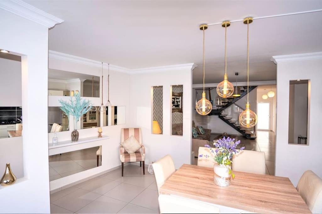 Luxuryvilla With Private Heated Pool And Spa 7P กัวเตย์รา ภายนอก รูปภาพ